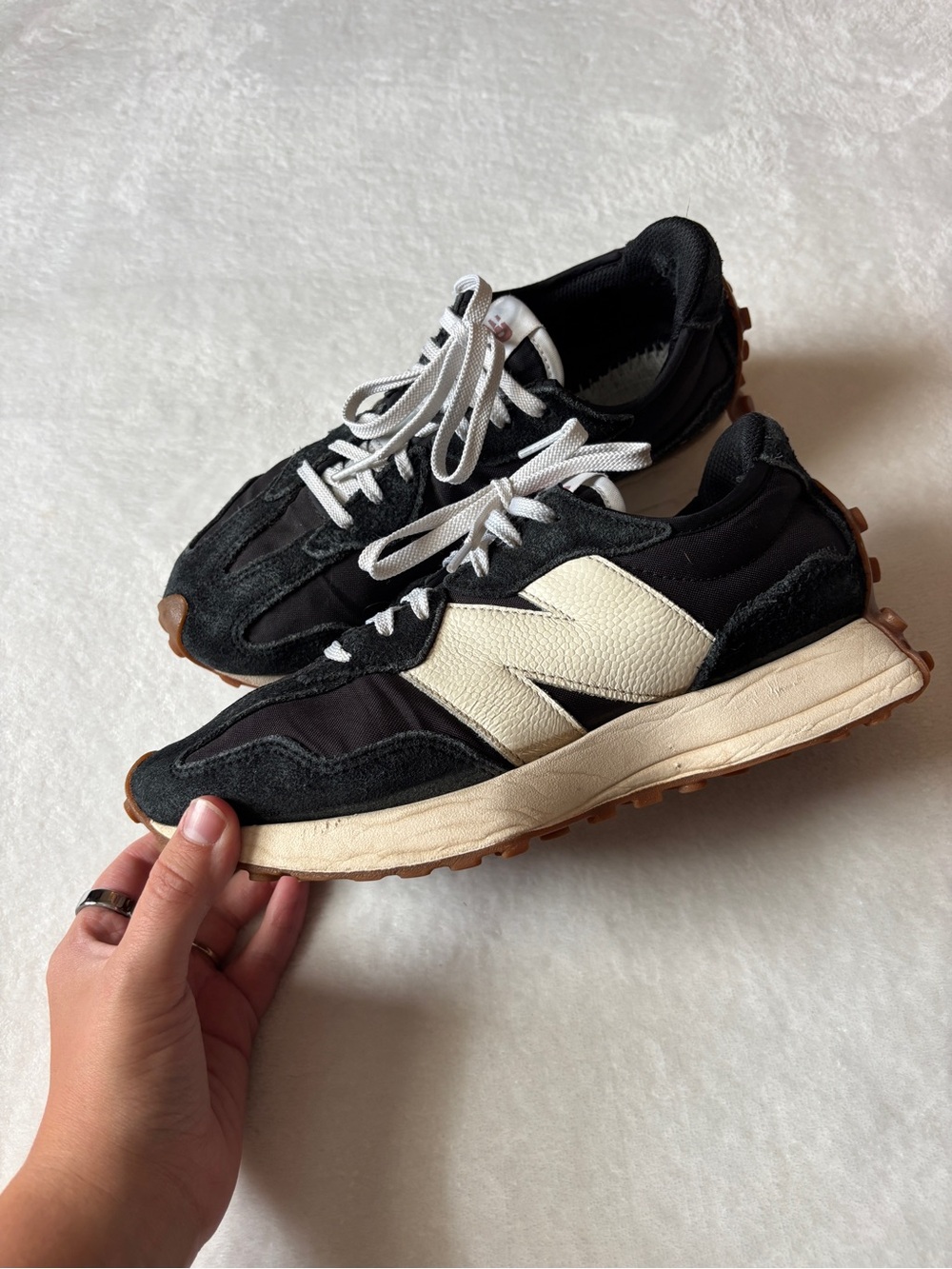 New Balance 570 - Picture 2 of 6